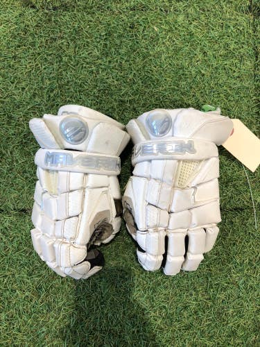Maverik M4 Lacrosse Gloves 10" (Used)
