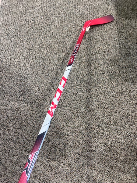 Junior CCM RBZ 240 Hockey Stick Right Handed P40 (New)
