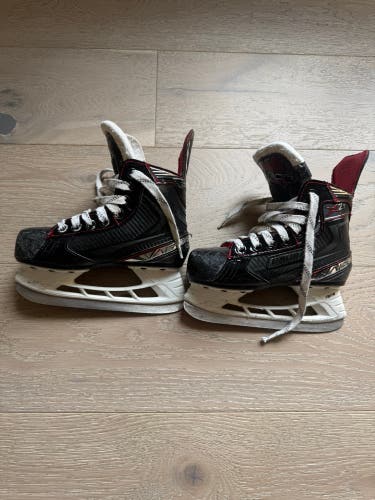 Bauer Vapor X2.7 Hockey Skates 13.5 (Used)