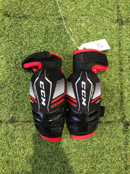 Junior Medium CCM Jetspeed Edge Elbow Pads (Used)