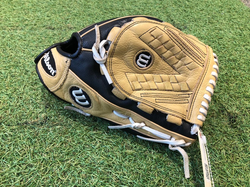 Wilson A500 RH Pitcher's Softball Glove 12.5" (Used)