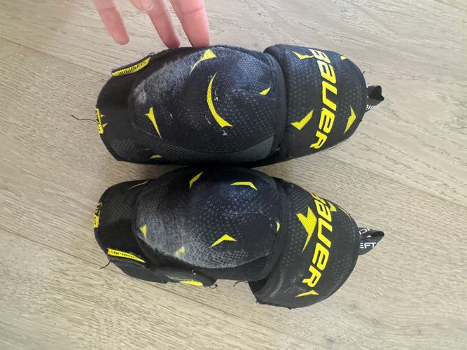Junior Small Bauer ignite pro Elbow Pads (Used)