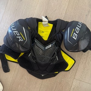 Small Youth Bauer Supreme 3S Shoulder Pads (Used)
