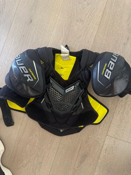 Small Youth Bauer Supreme 3S Shoulder Pads (Used)