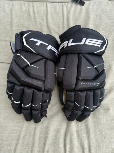 True Catalyst 5X Gloves 14"  (Used)