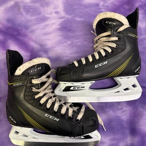 CCM 1052 Hockey Skates Regular Width 8 (Used)