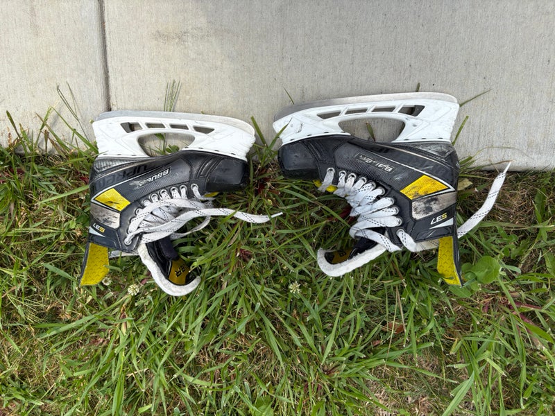 Bauer Supreme S37 Hockey Skates 6 (Used)