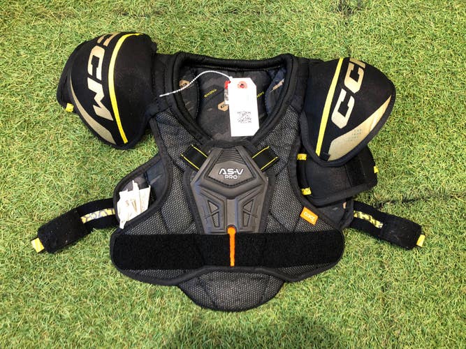Large Youth CCM Tacks AS-V Pro Shoulder Pads (Used)
