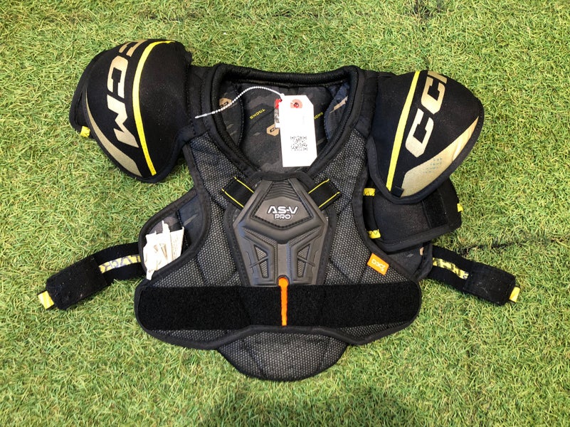 Large Youth CCM Tacks AS-V Pro Shoulder Pads (Used)