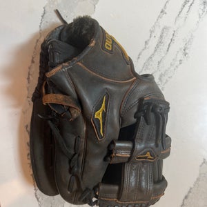 Infield RH Mizuno Classic Pro Baseball Glove 11.5" (Used)