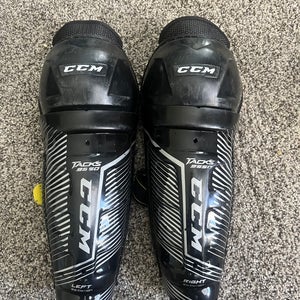 Youth CCM Tacks 9550 10" Shin Pads (Used)