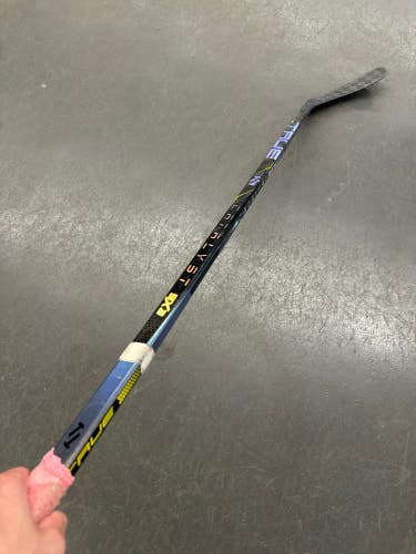 Junior True catalyst 9x3 Hockey Stick Right Handed T92.5 (Used)