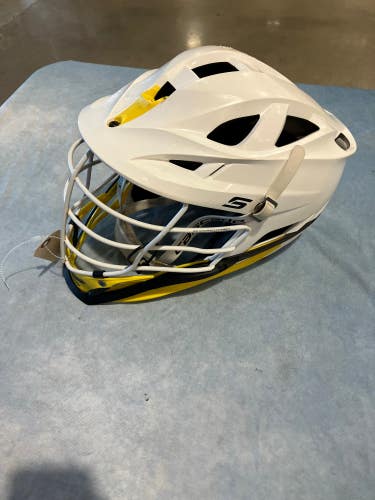White Adult Cascade S Helmet (Used)