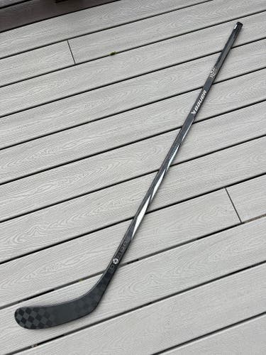 50 flex P28 Bauer Proto-R Left Hand Hockey Stick P28 (Used)