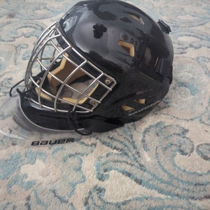 Senior Vaughn Goalie Mask (Used)