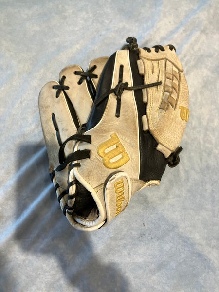 Black Wilson A950 LH Pitcher's Softball Glove 12.5" (Used)