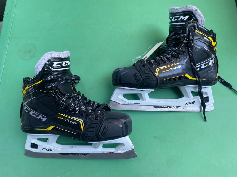 Senior CCM Super Tacks 9380 Hockey Goalie Skates Regular Width Size 6.5 (Used)