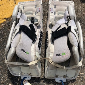 28" Junior Vaughn Ventus SLR Jr Goalie Leg Pads (Used)