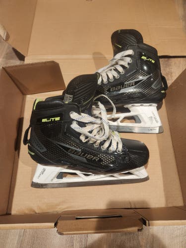 Bauer Elite Hockey Goalie Skates Regular Width 7.5 (Used)