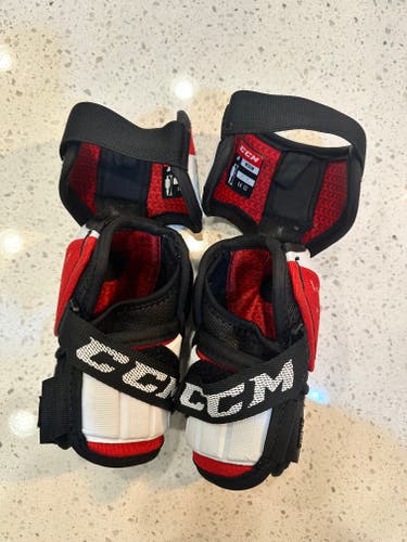 Junior Medium CCM FT4 Pro Elbow Pads (Used)
