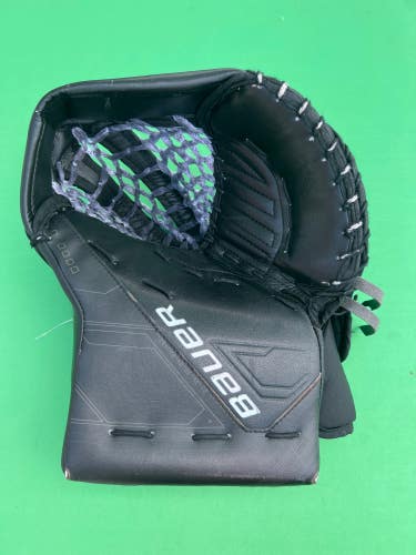 Black Senior Bauer Mach Goalie Gloves & Blockers Regular (Used)