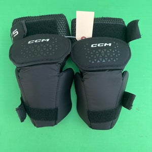 CCM F5 Knee Pads