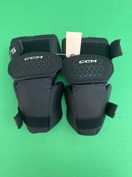 CCM F5 Knee Pads