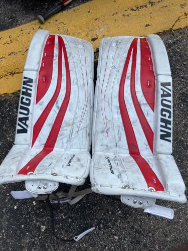 Red 32" Junior Vaughn Ventus SLR Pro Goalie Leg Pads (Used)
