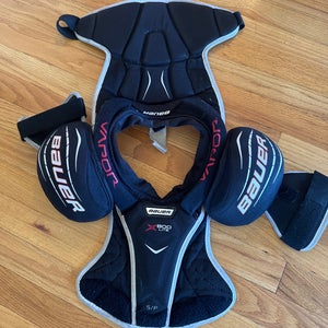 Junior Small Bauer Vapor X800 Lite Shoulder Pads (Used)