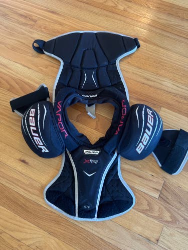 Junior Small Bauer Vapor X800 Lite Shoulder Pads (Used)