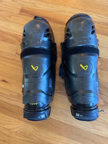 Junior Bauer Supreme Mach 13" Shin Pads (Used)