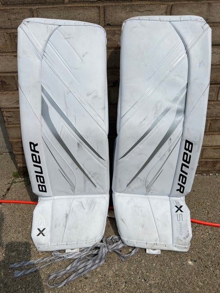 White 30" Intermediate Bauer Vapor X5 Pro Goalie Leg Pads (Used)