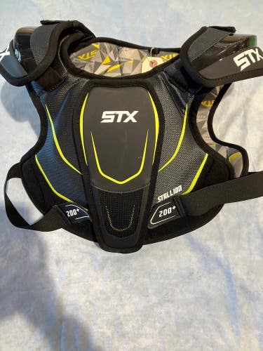 Large Adult STX Stallion 200+ Shoulder Pads (Used)