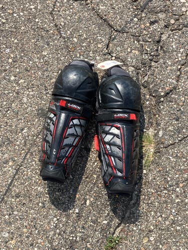 Junior CCM JetSpeed FT370 Shin Pads 12" (Used)
