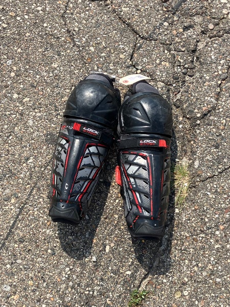 Junior CCM JetSpeed FT370 Shin Pads 12" (Used)