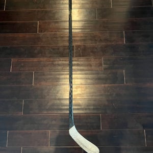Intermediate Bauer Proto-R Left Hand Hockey Stick P28 (Used)