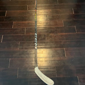 Intermediate CCM Jetspeed FT7 Pro Left Hand Hockey Stick P28 (Used)