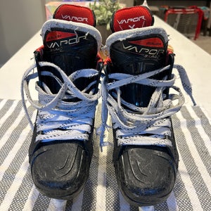 Bauer Vapor 3X Pro Hockey Skates Wide Width Size 5 (Used)