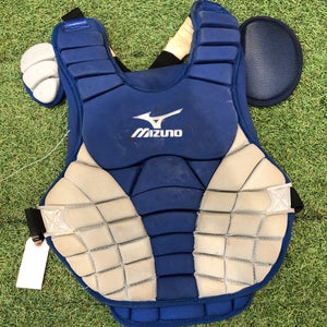 Adult 14.5" Mizuno DryLite Catcher's Chest Protector (Used)