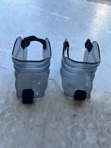 Hard shell ankle shot blockers skates (SM/MD Size)