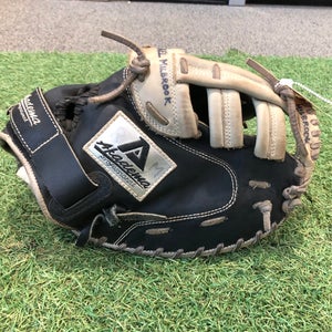 Akadema AMC165 RH Catcher's Softball Glove 35" (Used)