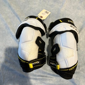 Junior Medium CCM Super Tacks AS1 Elbow Pads (Used)