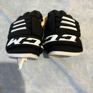 Black Youth CCM 4R II Gloves 8" (Used)