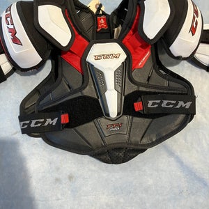 Medium Junior CCM JetSpeed FT4 Pro Shoulder Pads (Used)