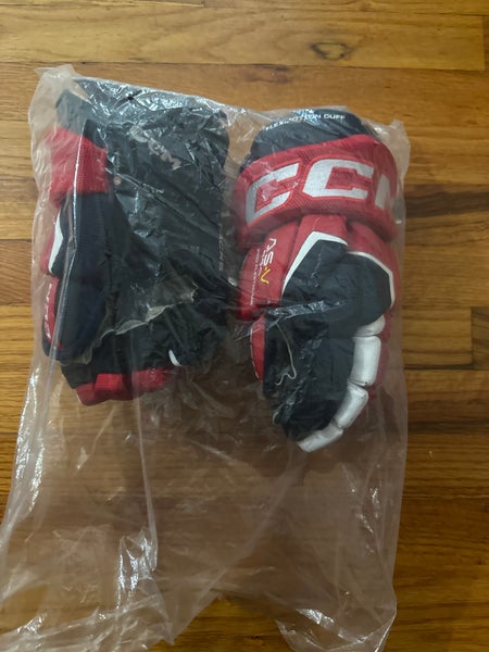 CCM As-v pro Gloves 12" (Used)