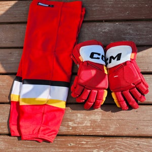 CCM Flames JetSpeed FT1 Gloves 14" Pro Stock (Used)
