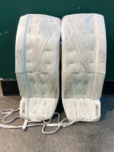 Used Intermediate Brian's M Series Goalie Leg Pads 30"+1