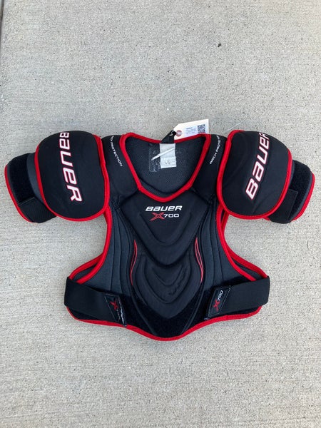 Medium Senior Bauer Vapor X700 Shoulder Pads (Used)