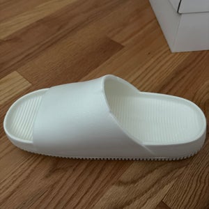 Nike Calm Slides