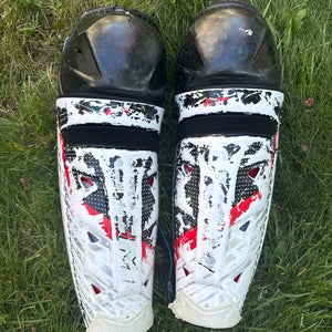 Intermediate CCM Jetspeed FT6 14" Shin Pads (Used)